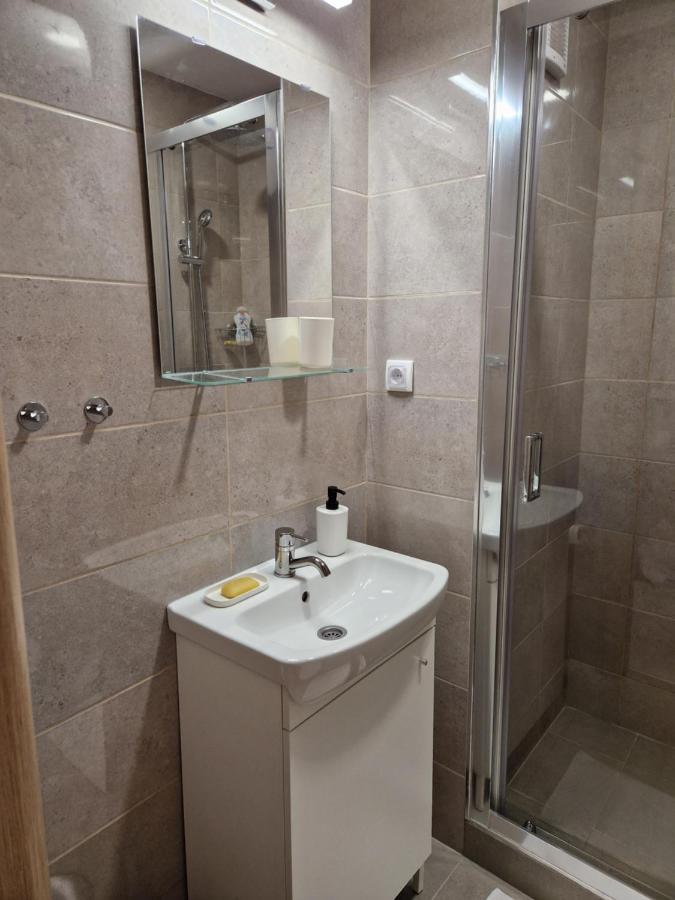 Sofia Apartment Sajmiste ภายนอก รูปภาพ