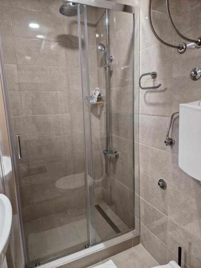 Sofia Apartment Sajmiste ภายนอก รูปภาพ