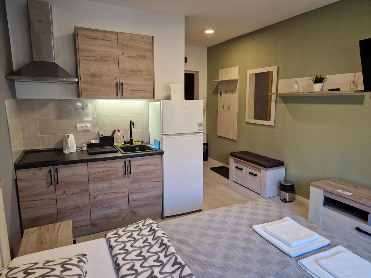 Sofia Apartment Sajmiste ภายนอก รูปภาพ