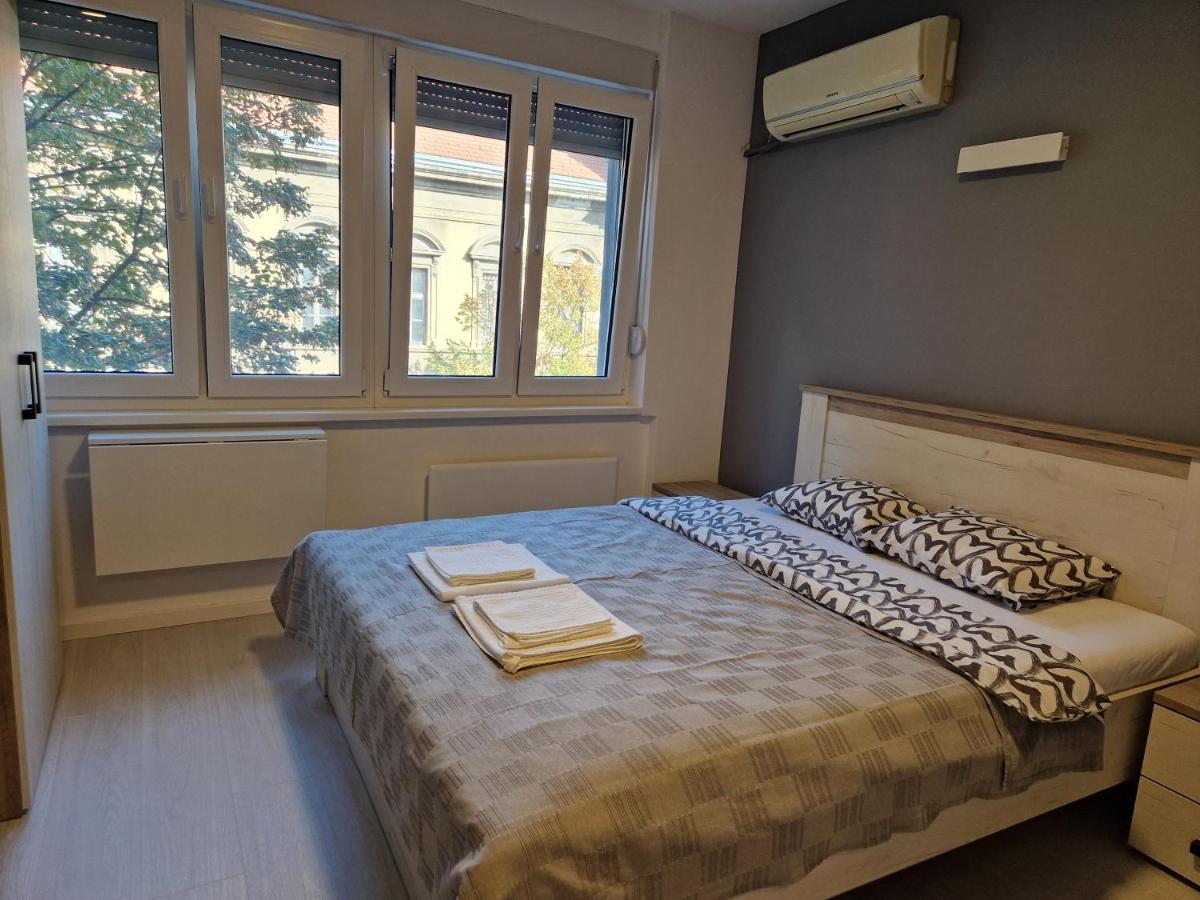 Sofia Apartment Sajmiste ภายนอก รูปภาพ