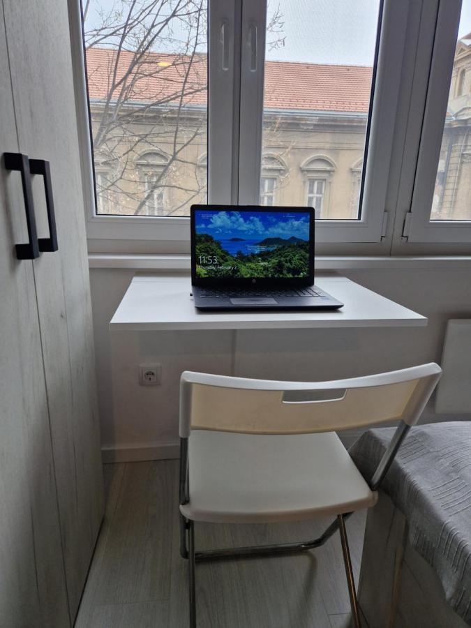 Sofia Apartment Sajmiste ภายนอก รูปภาพ